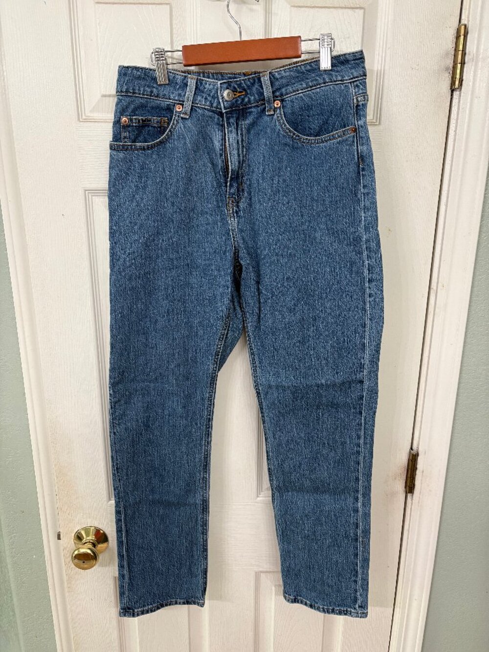 H&M High Waisted Straight Leg Jeans Medium Wash Size 10